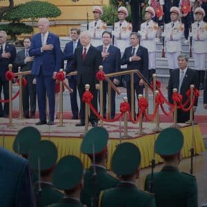 Cuộc gặp “bí ẩn” giữa hai Thứ trưởng Ngoại giao – điều gì đang xảy ra trong quan hệ Việt – Trung?